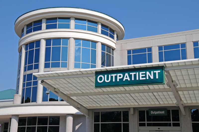 Dr. Dan Albright benefits outpatient hip knee replacement surgery